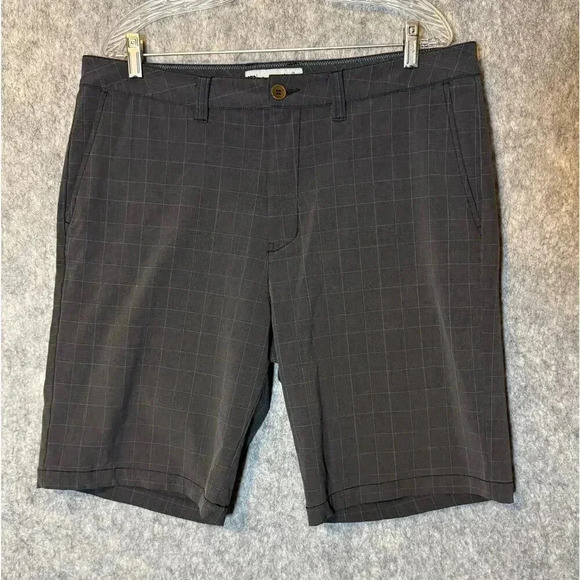 Travis Mathew Sorry For Being Awesome Plaid Shorts Size 36 - Picture 1 of 6